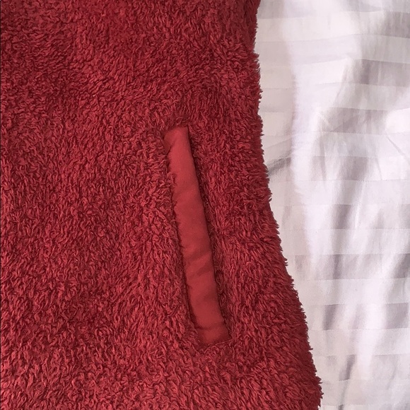 Lightly Used Patagonia Los Gatos Vest - Picture 2 of 4